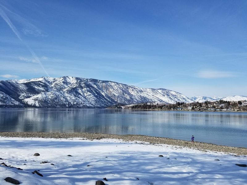 A Setting Enhanced by Lake Chelan’s Winter Calm