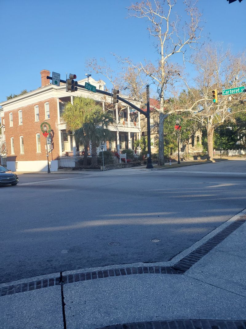 Neighborhood Streets That Feel Like Preservation Showpieces