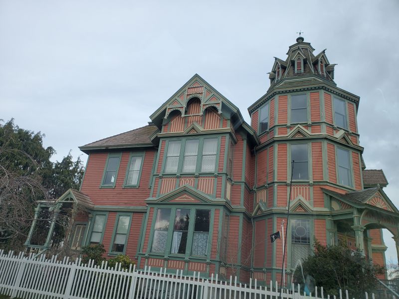 Admire Art & History