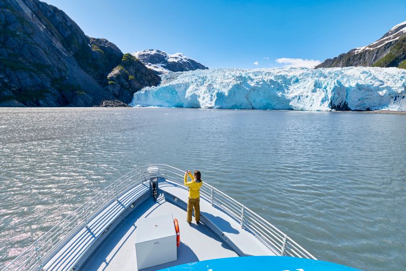 Kenai Fjords Glacier Dinner Cruise – Kenai Fjords Tours