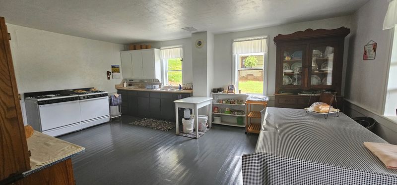 Yoder's Amish Home, Windows Into Daily Rhythm