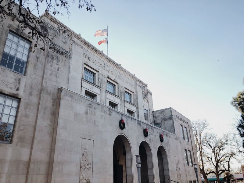 Beyond the square, the charm keeps working