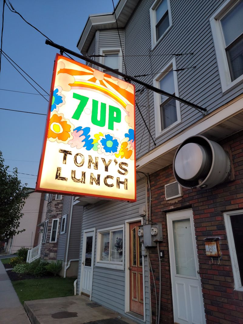 Tony's Lunch