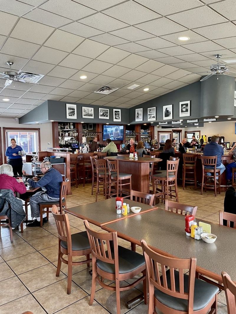 Green Bay: Family-Friendly with Deep Roots