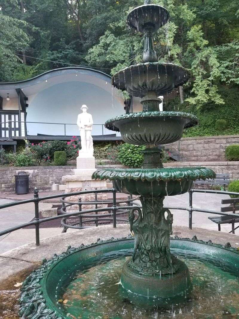 Basin Spring Park and the heart of downtown