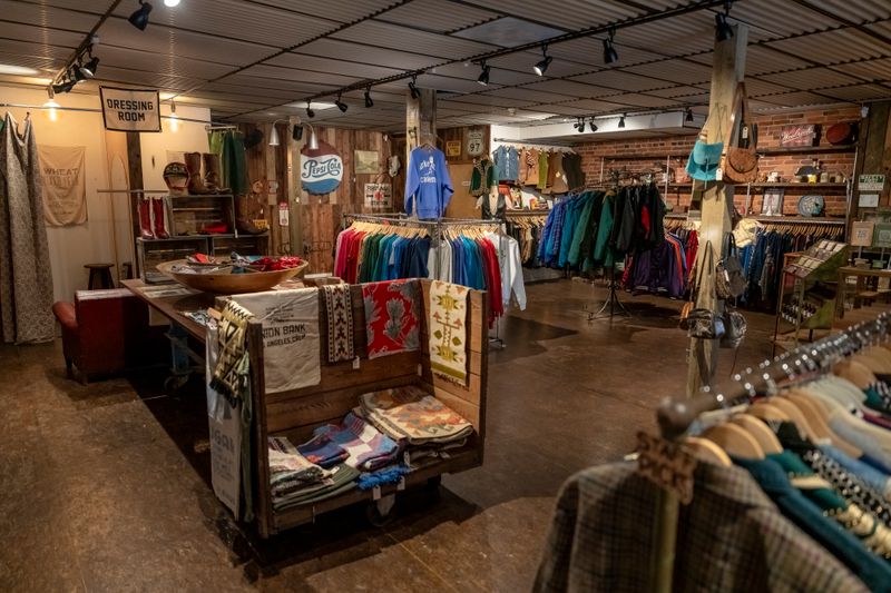 Old Boy Vintage (Bend, Downtown)