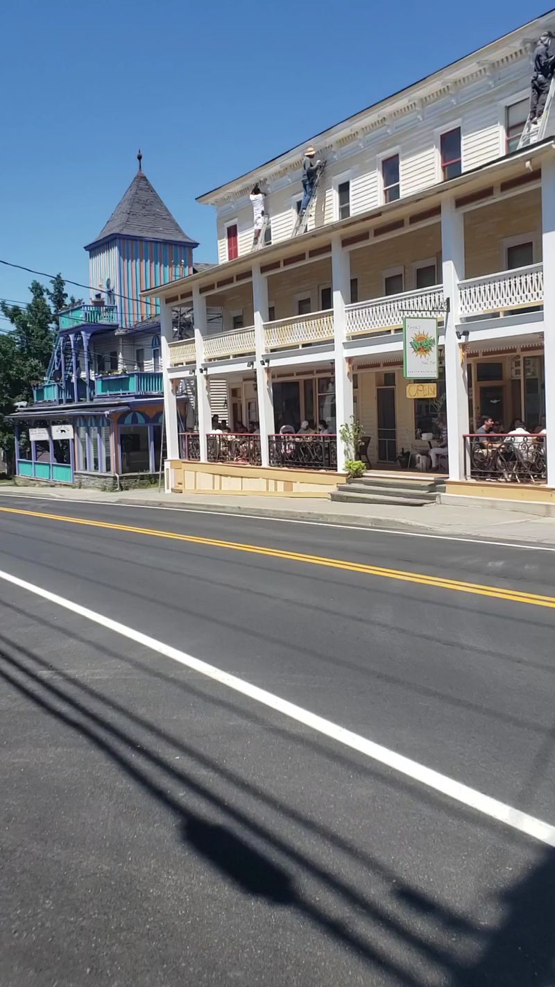 Community Vibe And Daily Living