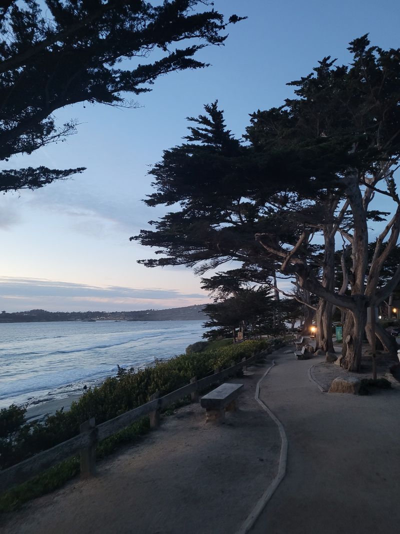 Carmel-by-the-Sea Bonus Walk, Mission District