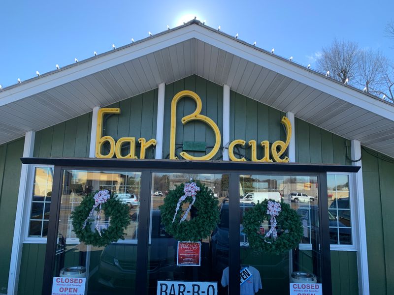 Red Bridges Barbecue Lodge, Shelby