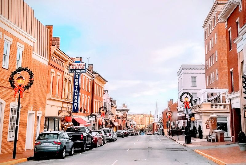 Final Evening Stroll In Lexington Old Town
