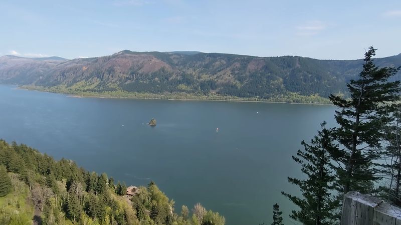 Columbia Gorge Evergreen Lookout Cabin, Skamania Side