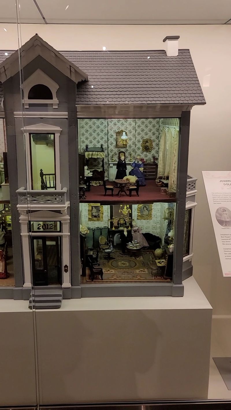 The National Museum of Toys and Miniatures