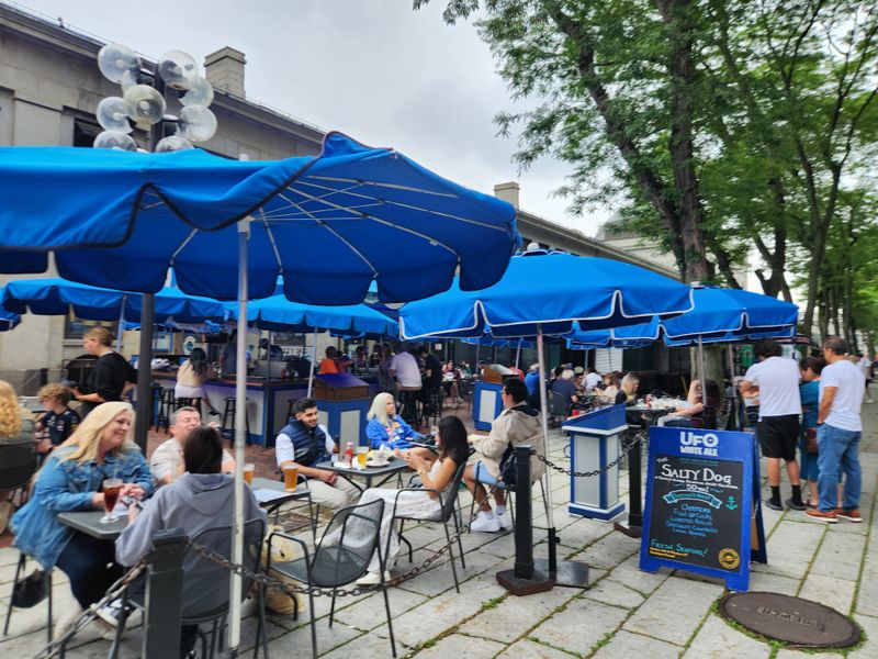 The Salty Dog, Hyannis