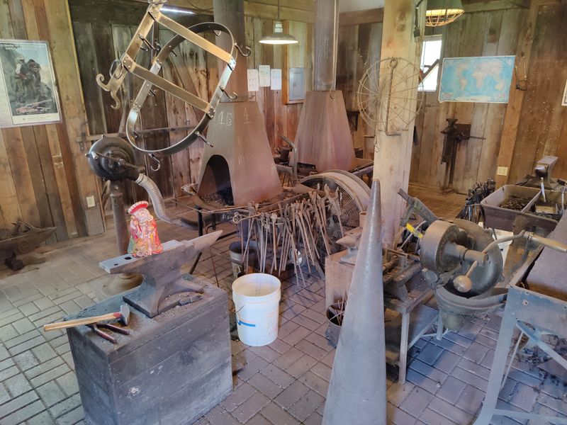 Bentonsport craftsmanship, from iron to quilts