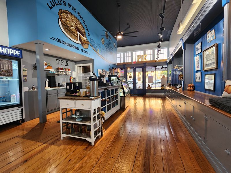 Lulu's Pie Shoppe, 1103 Williams Dr #101, Georgetown, TX 78628