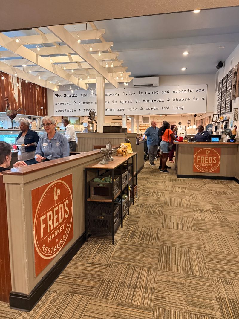 Fred's Market Restaurant, 6224 US-301, Riverview, FL 33578