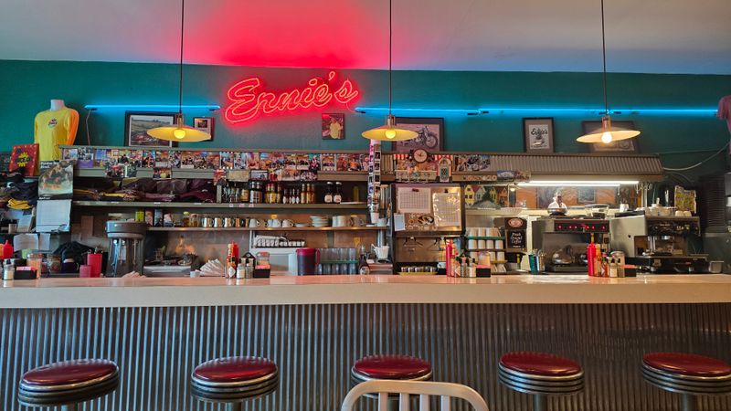 Ernie’s Café & Steakhouse, Columbia