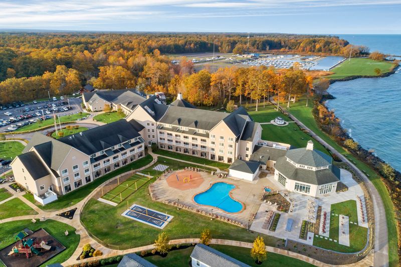 The Lodge at Geneva-on-the-Lake