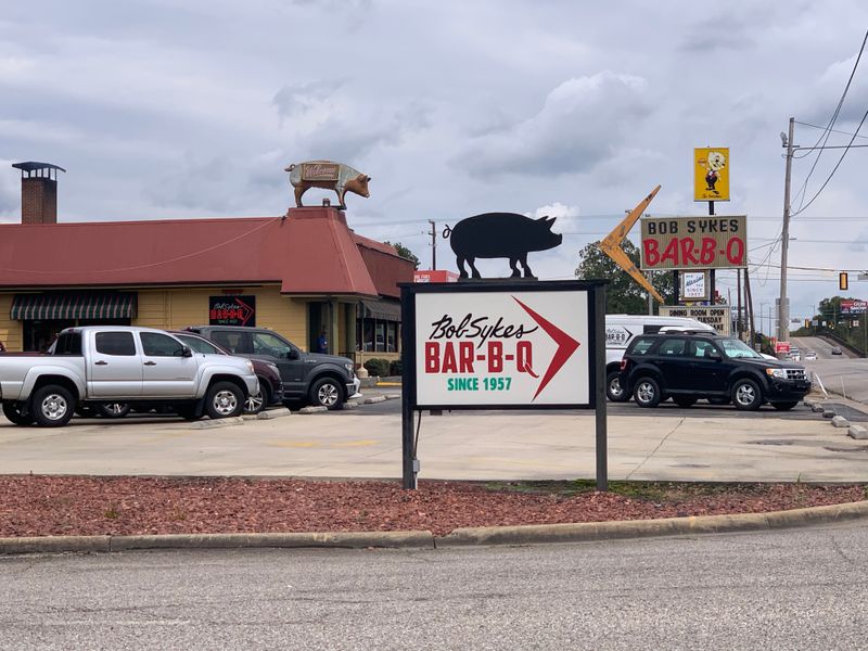Bob Sykes Bar B Q, 1724 9th Ave N, Bessemer, AL 35020