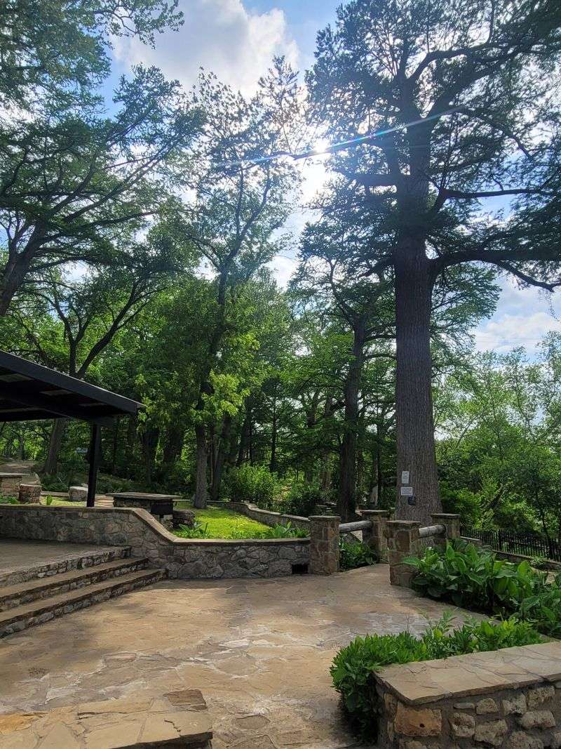 Planning basics, hours, and entry tips