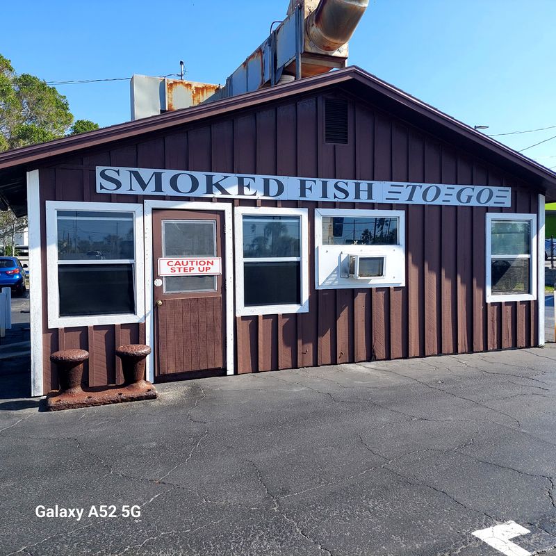 Ted Peters Famous Smoked Fish