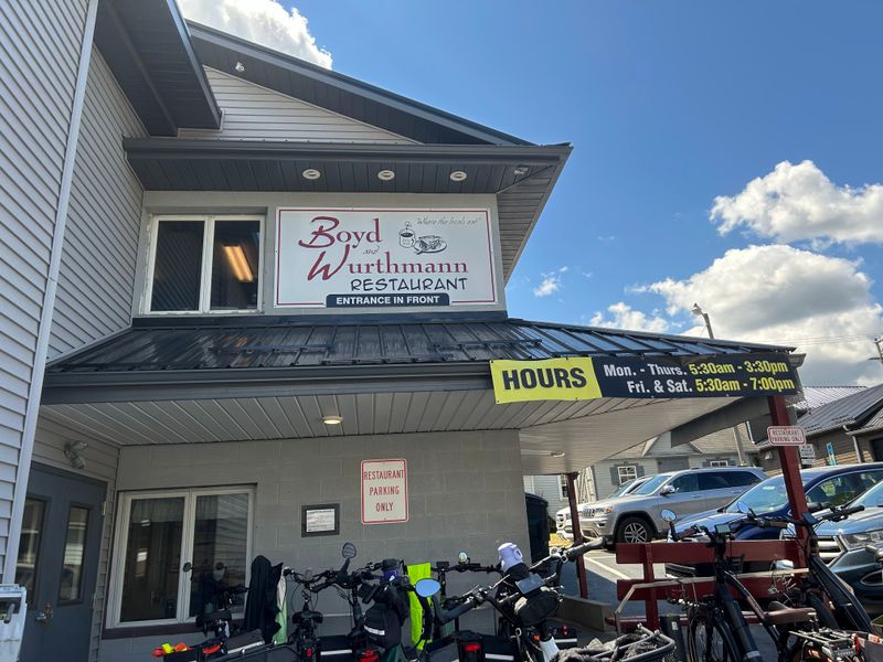 Location in the Heart of Holmes County