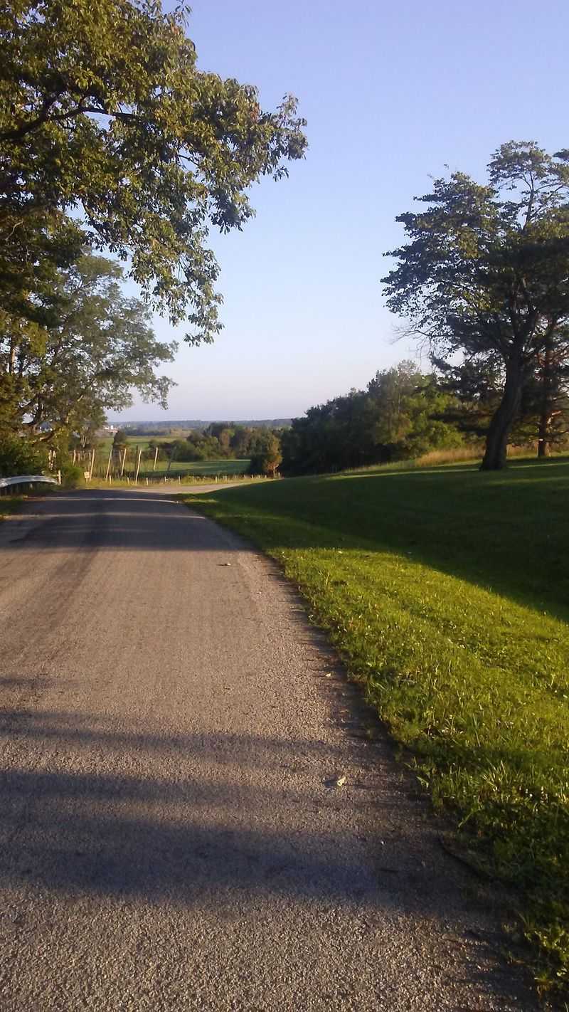 Hillsboro countryside lanes and farm clusters