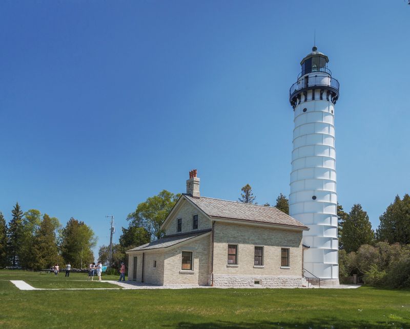 Eagle Bluff Lighthouse and Peninsula Views
