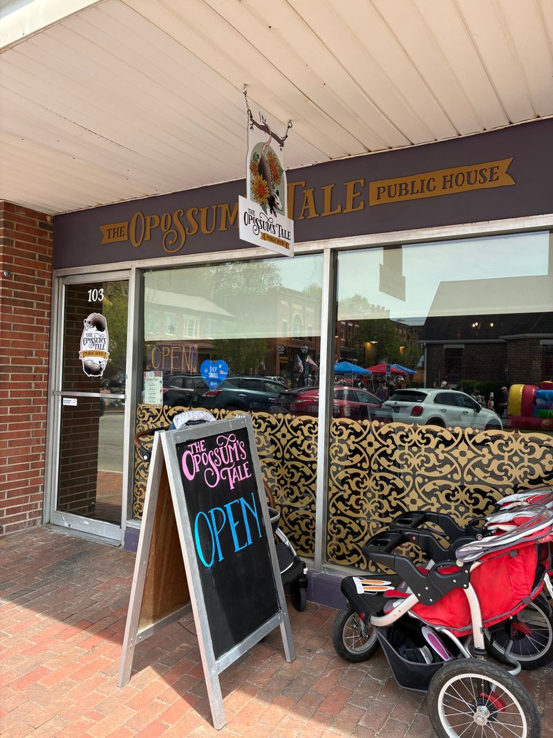 Small Town Restaurants Where Solo Diners Feel Welcomed Not Awkward