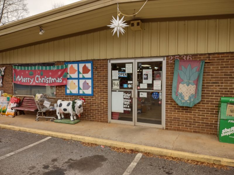 Handmade for the Holidays, Shelby