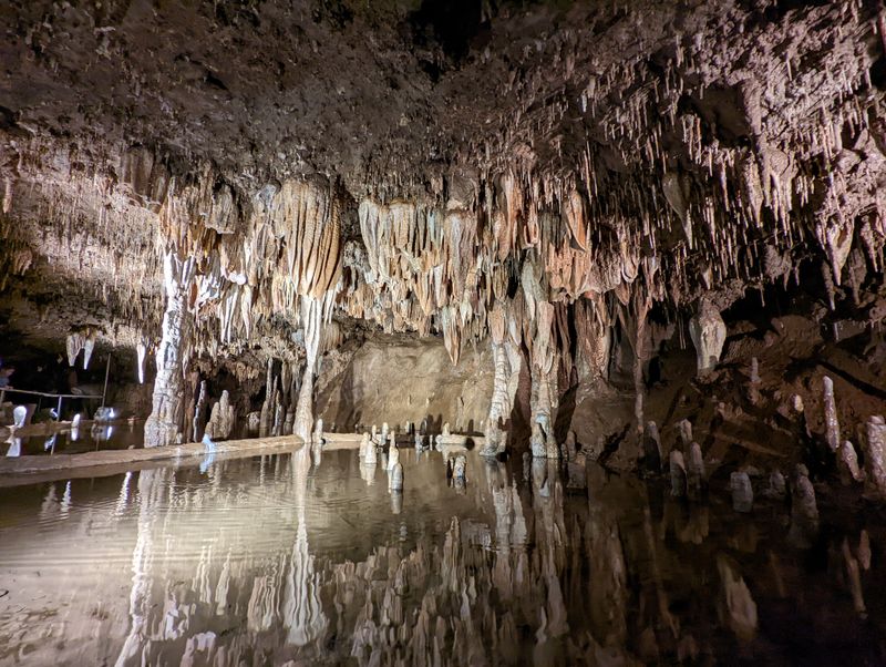 Meramec Caverns, Stanton And Sullivan Area