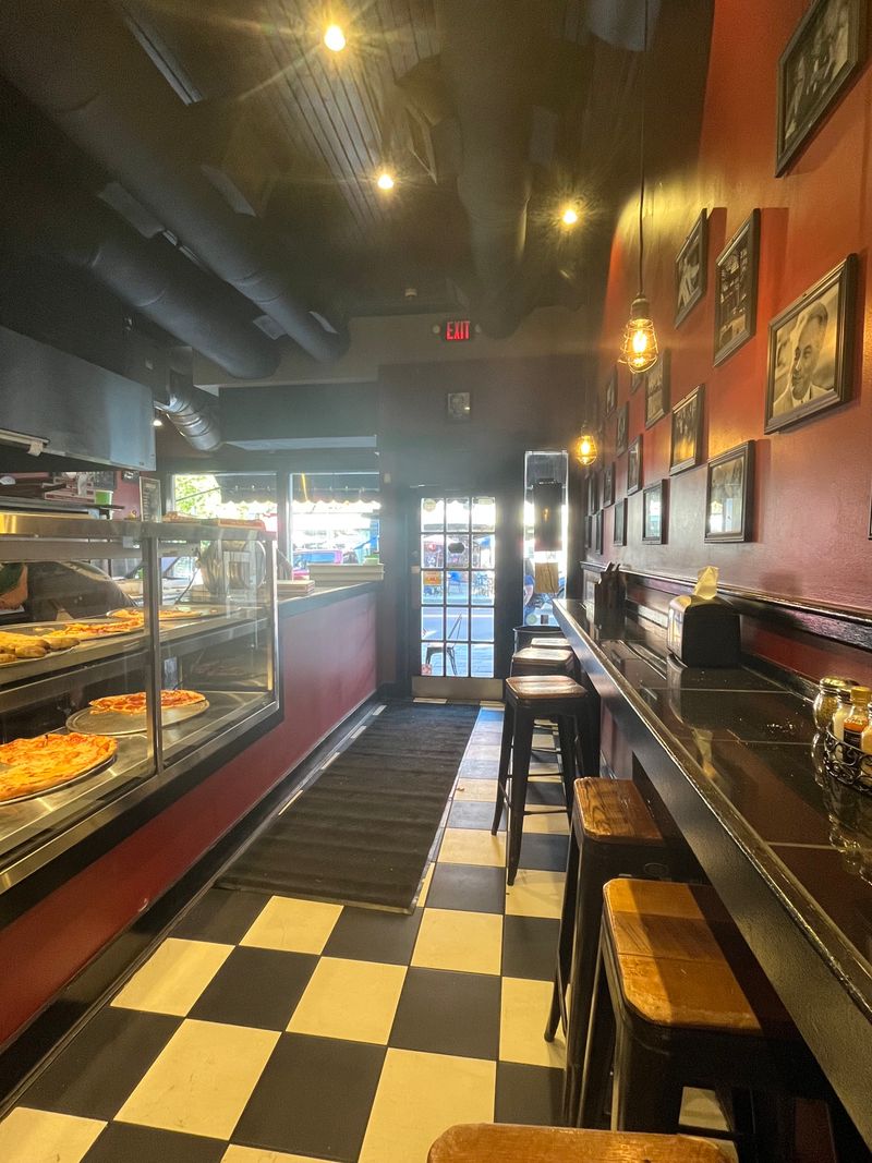 Goodfellas Pizzeria, 603 Main St, Covington, KY 41011