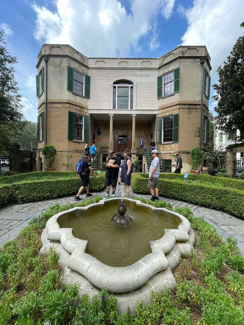 Tucked-Away Gardens That Feel Private and Timeless