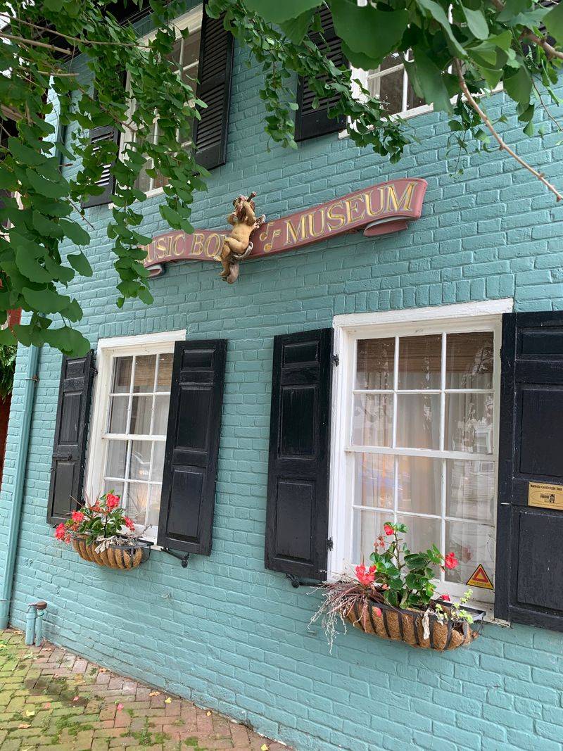 Antique shops worth the detour