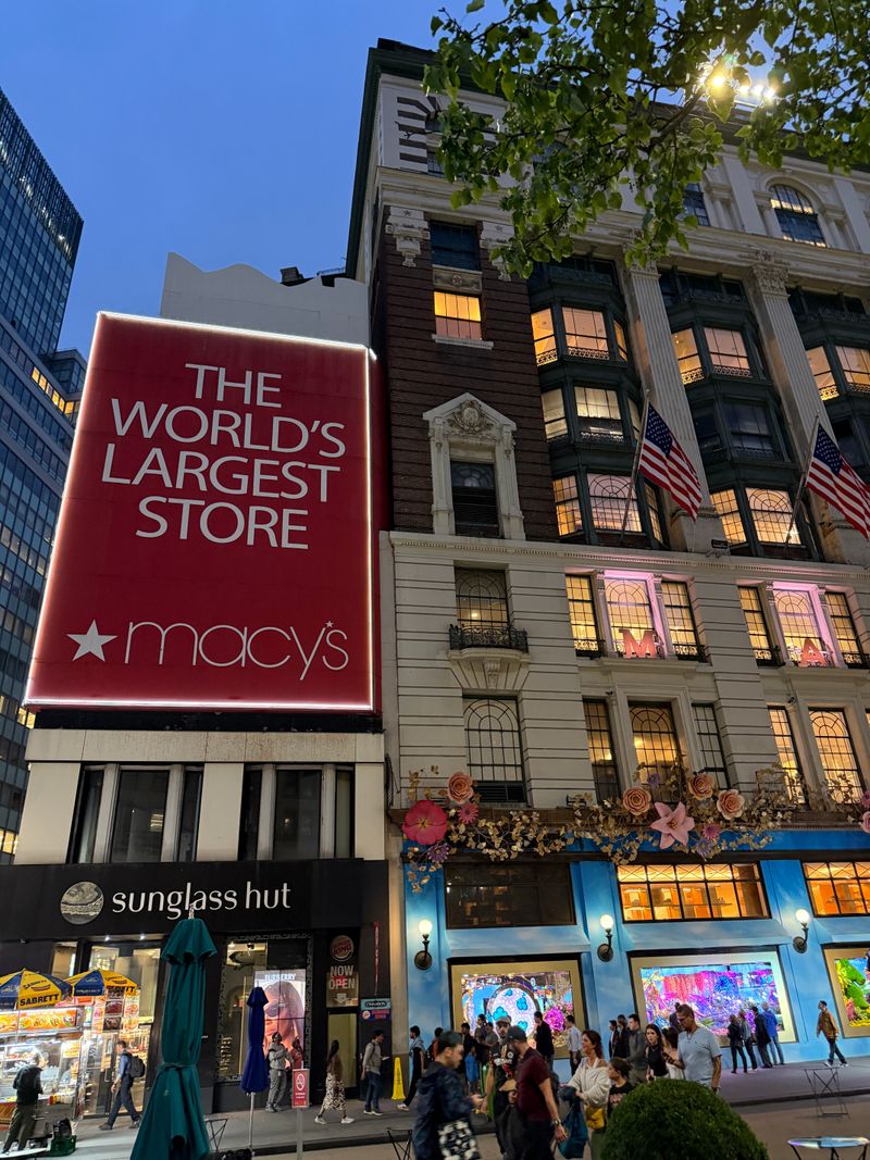 Macy’s Holiday Square