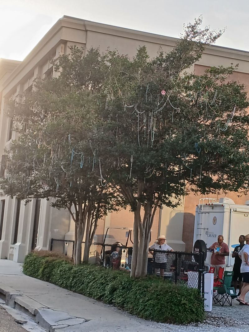 Wearing Beads Outside Festival Season Marks You as a Tourist