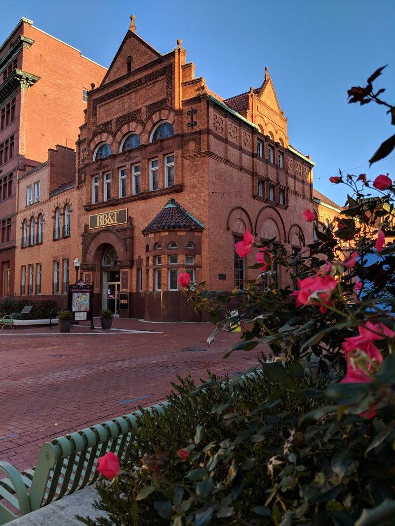 Local Arts and Cultural Scene