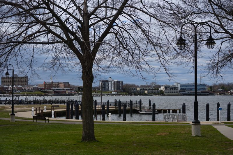 Marine Park Offers Riverside Beauty and Recreation
