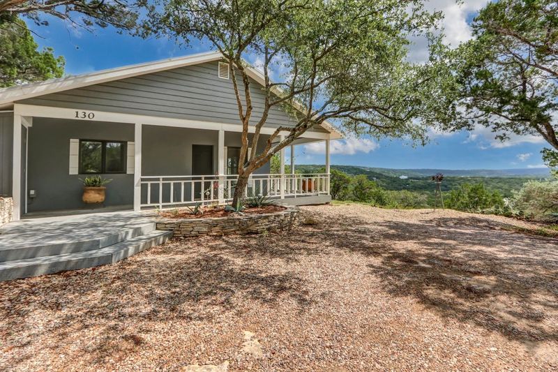 Hill Country Lodges With Scenic Drives at the Door