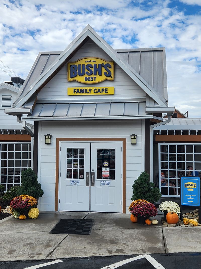 Bush’s Family Cafe, Dandridge