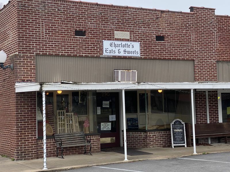 Charlotte's Eats and Sweets in Keo