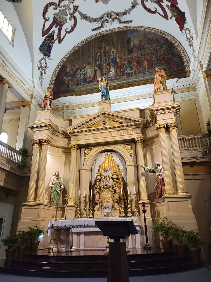 Street Etiquette That Saves the Season