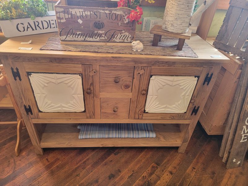 Medford area furniture shops and farmsteads