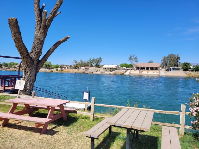 Simple Day Trips To Mojave Crossroads