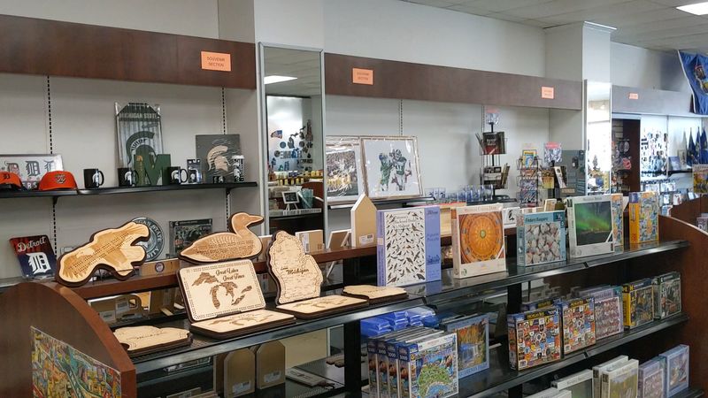 Generic Michigan Souvenir Shops
