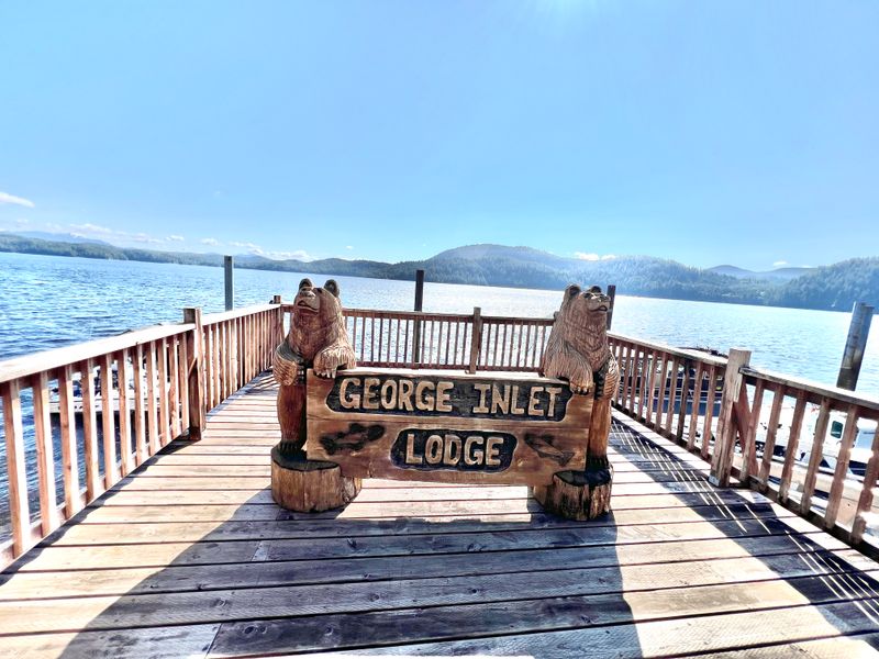 Wilderness Exploration & Crab Feast – George Inlet Lodge