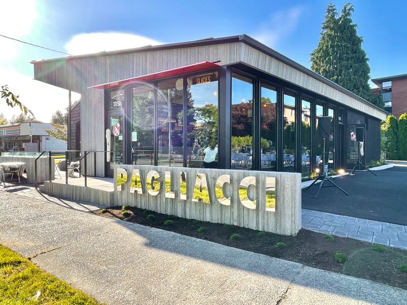 Pagliacci Pizza, Seattle Area