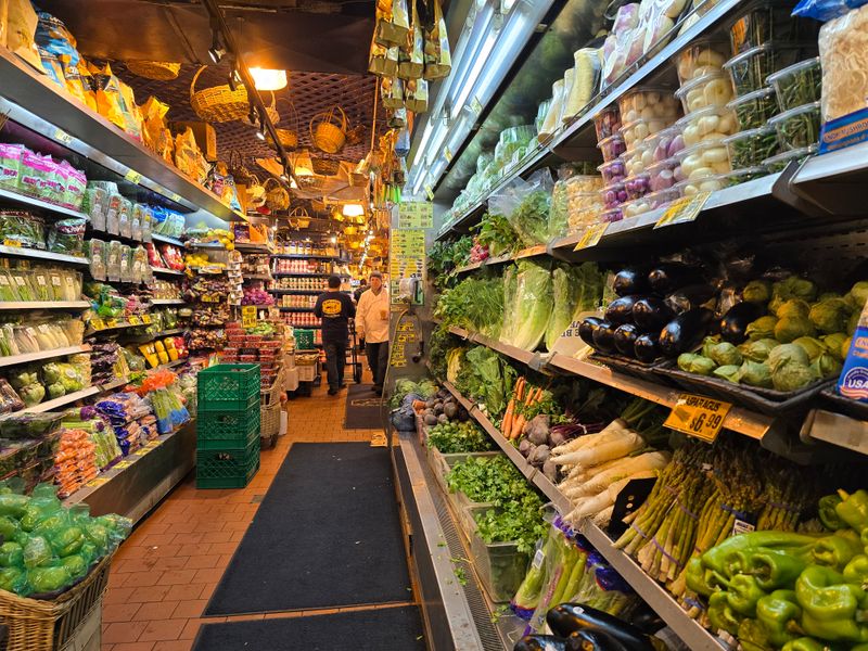 The Local Amish Market and Cafe, Berlin