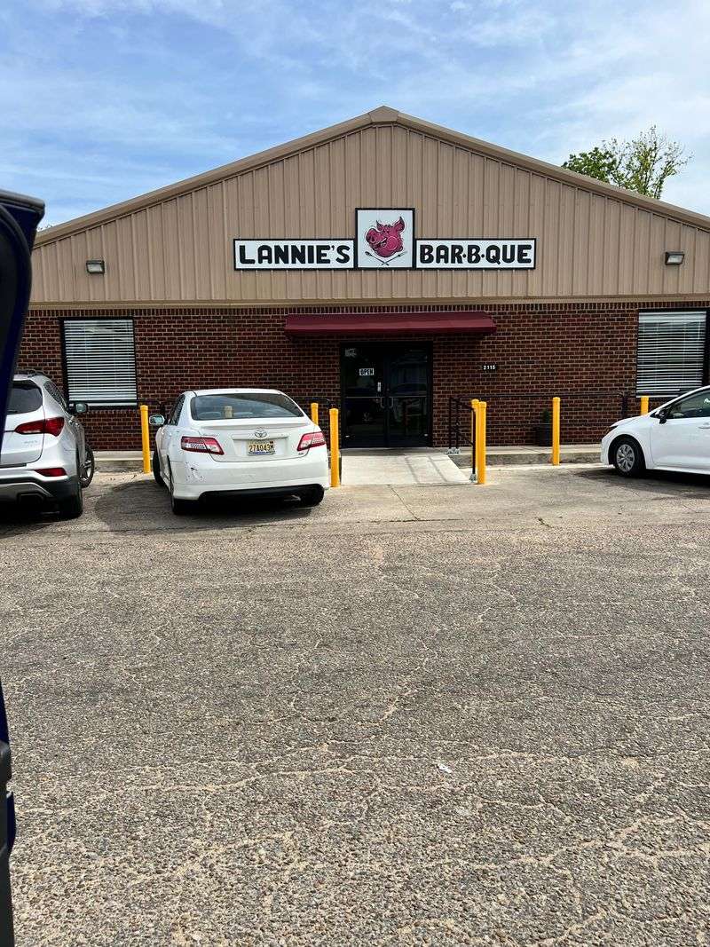Lannie's Bar-B-Q Spot