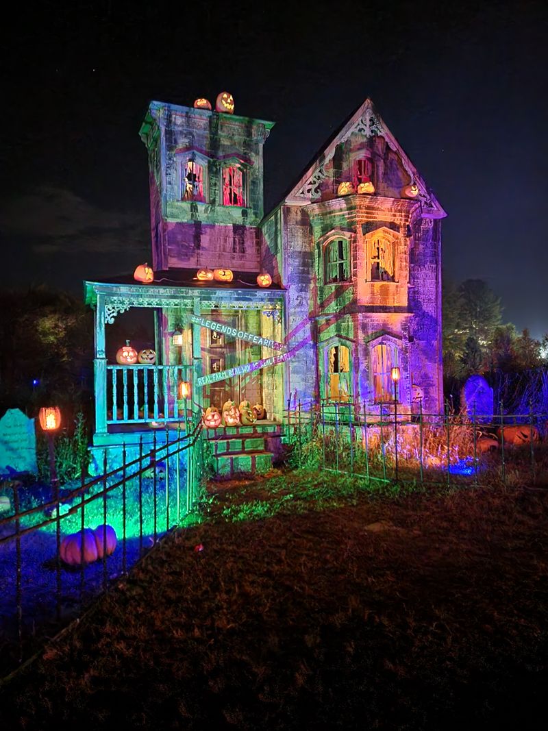 Jeremy Swamp Road - 2 Jeremy Swamp Rd, Southbury, CT 06488